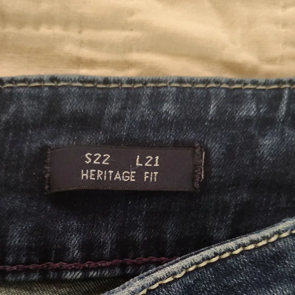 Vigoss Medium Blue Denim Capri Pants - Picture 3 of 5